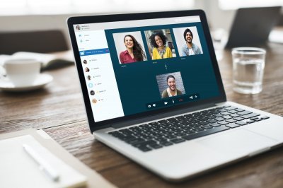 LiMA ONLINE: Šventiniai Šiaulių narių pietūs